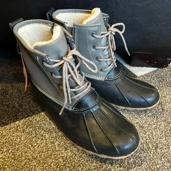 Serra Shoes - NWT Serra Ladies Winter Boots -9